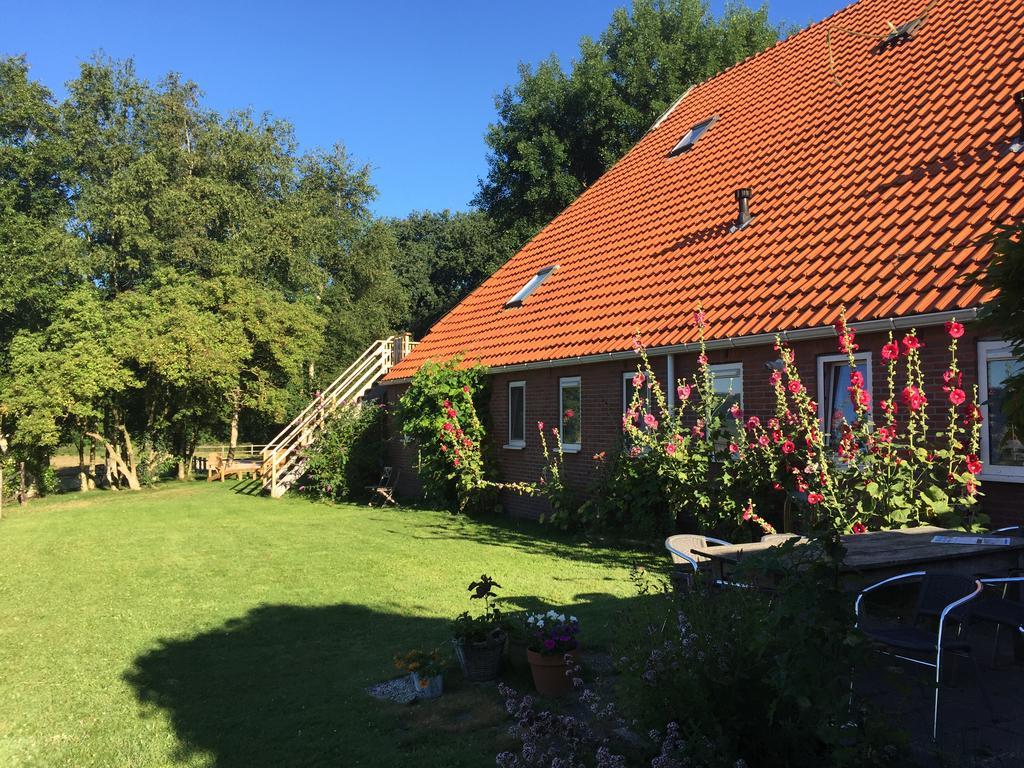 Slaopen En Stoet Panzió Anderen Kültér fotó